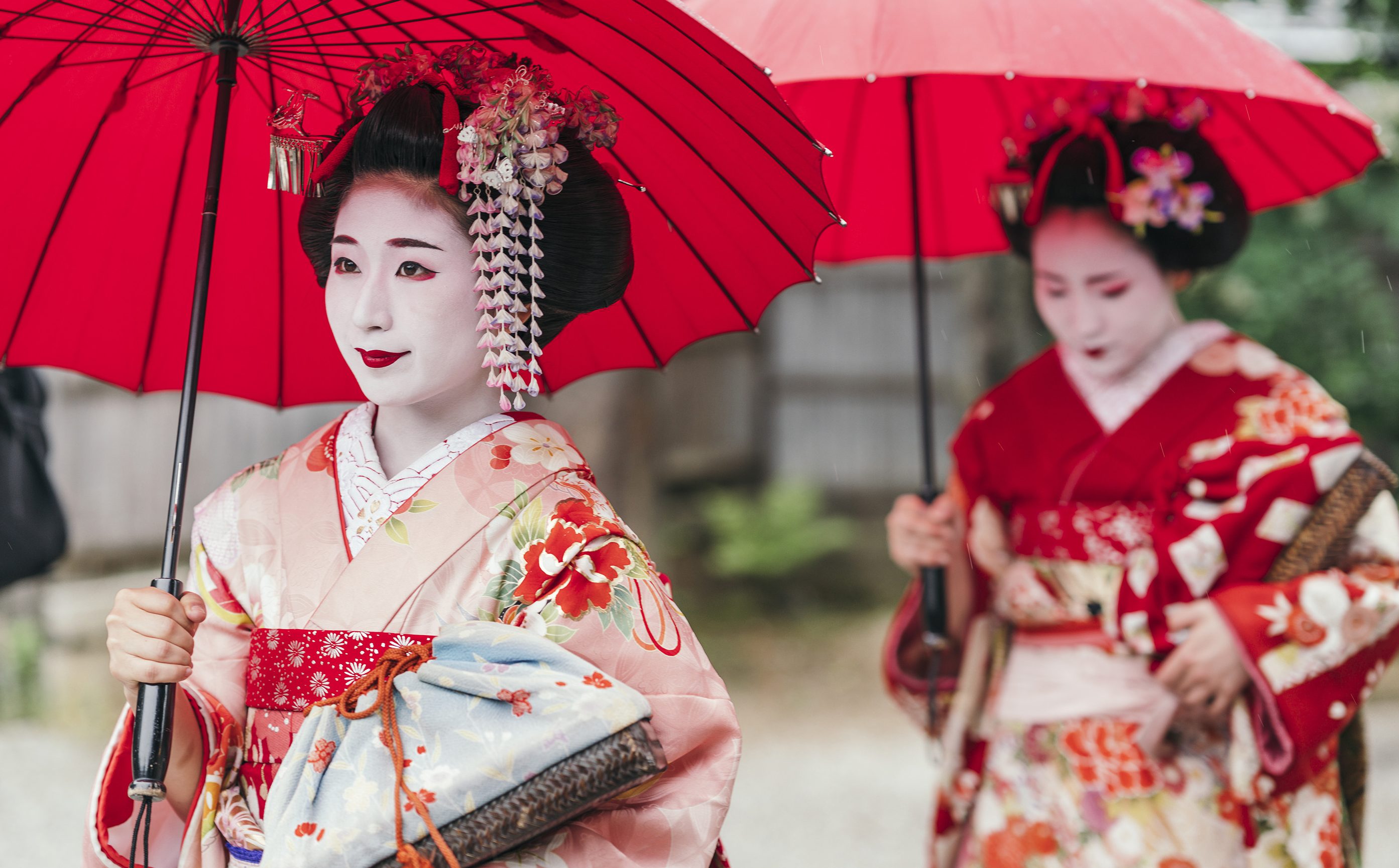 japan-kyoto-maiko-geisha